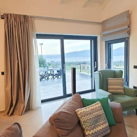 Alexiou Luxury With Treehouse فيلة آيجيون