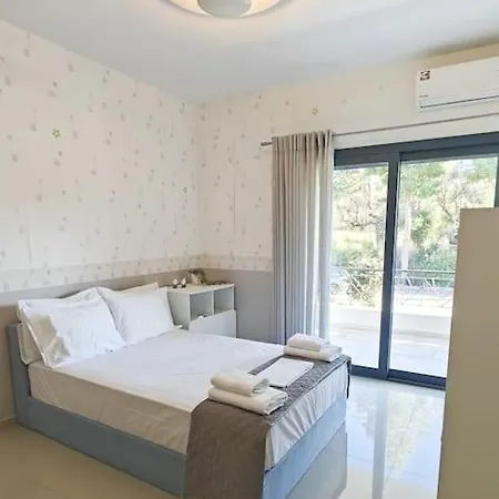 Alexiou Luxury With Treehouse *