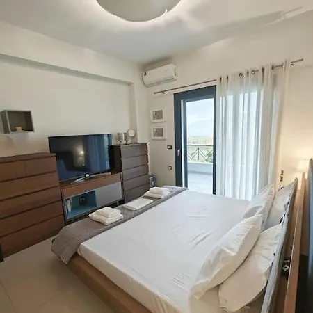 Alexiou Luxury With Treehouse فيلة