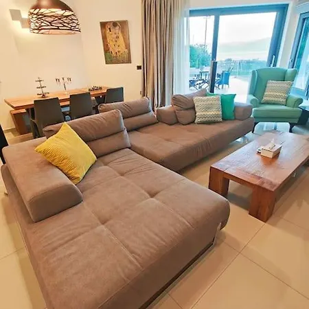 빌라 Alexiou Luxury With Treehouse *